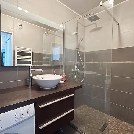 Appartamento T2 With Terrace In *
