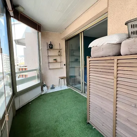 T2 With Terrace In Appartement